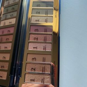 ⭐️NEW! Charlotte Tilbury Starry eyes to hypnotize eyeshadow palate